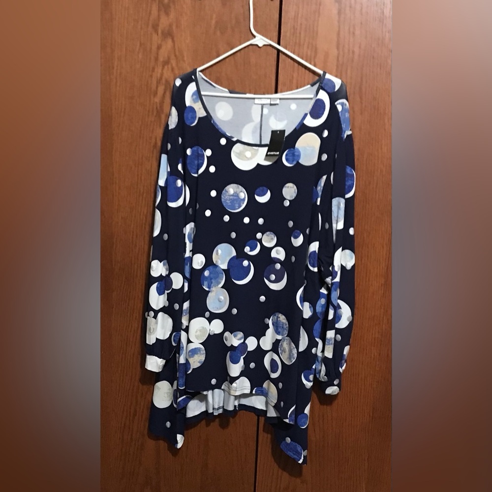 NWT Avenue Size 30/32 Blue Polka Dot Long-Sleeve Women’s Top Blouse Tunic